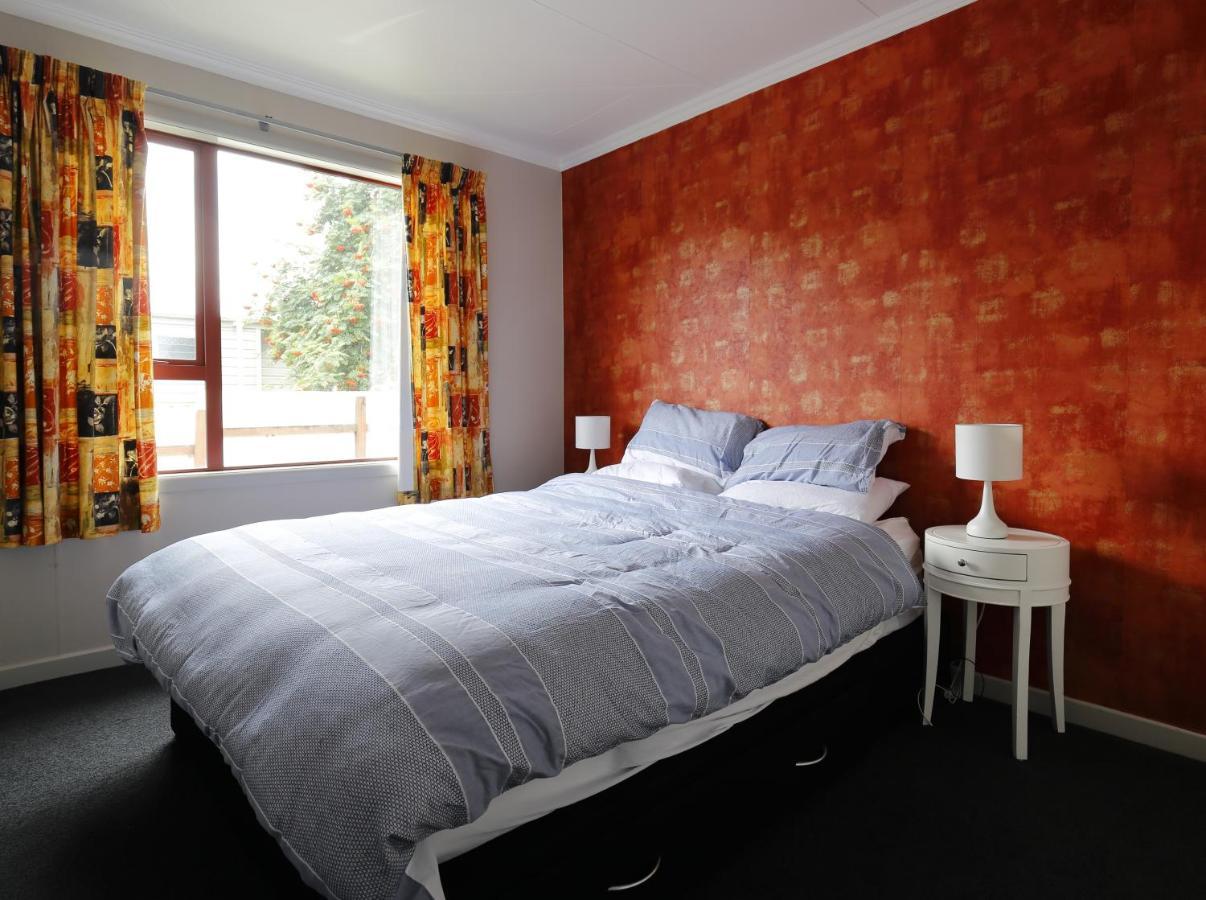 Mokonui Cottage - Te Anau Holiday Home מראה חיצוני תמונה